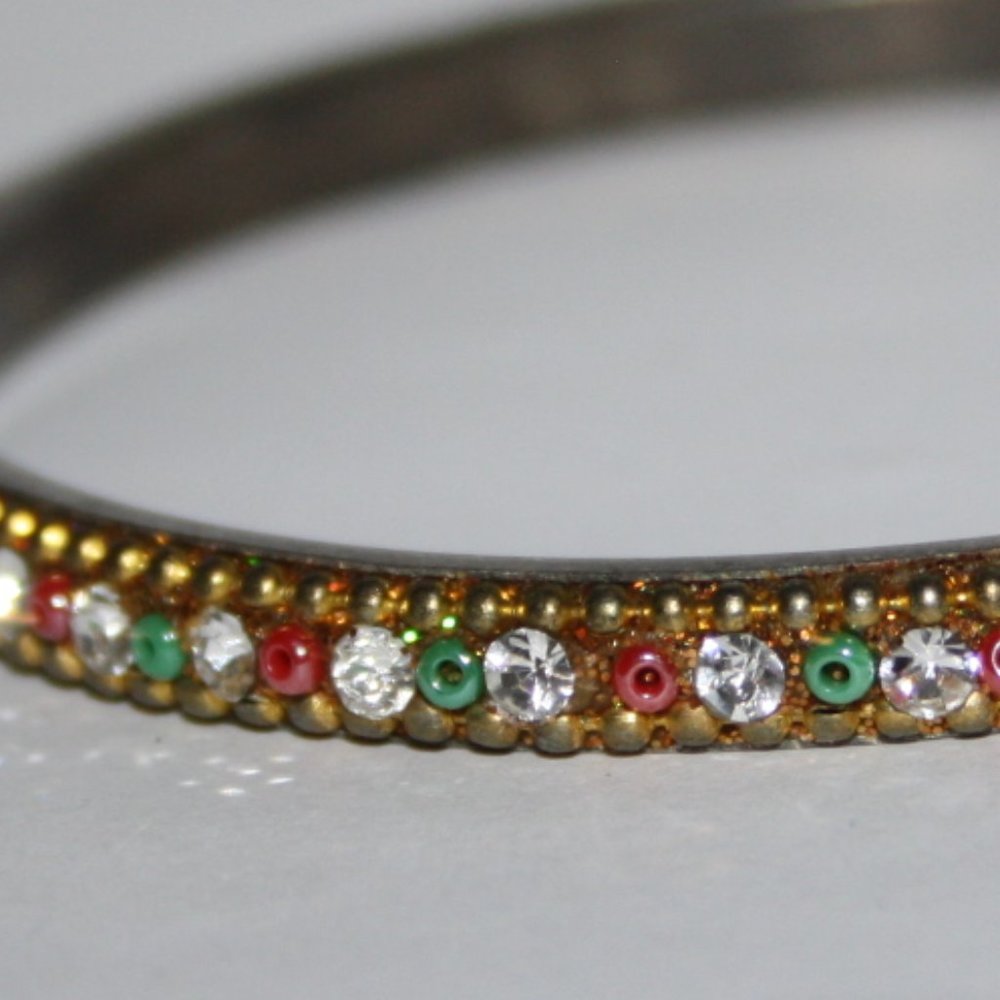 Vintage gold bangle with red green and white - Picture 3 of 4